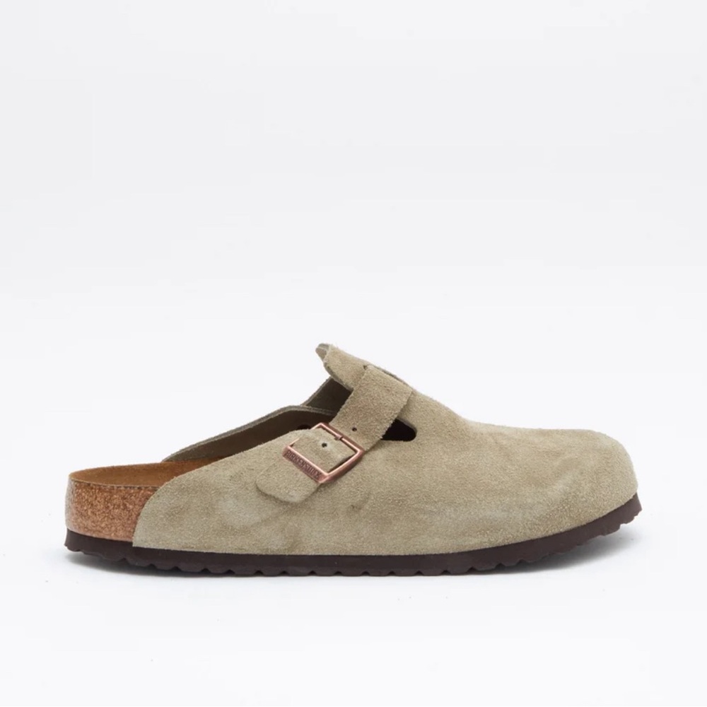 Birkenstock Boston Suede Taupe Buckled Clogs in Size 39 / Regular (Wide Fit)
